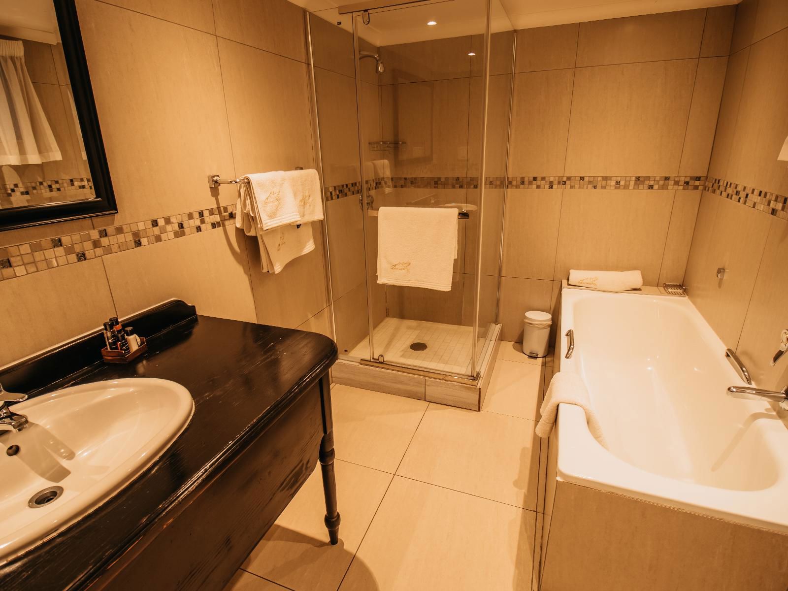 King Suite 3 4