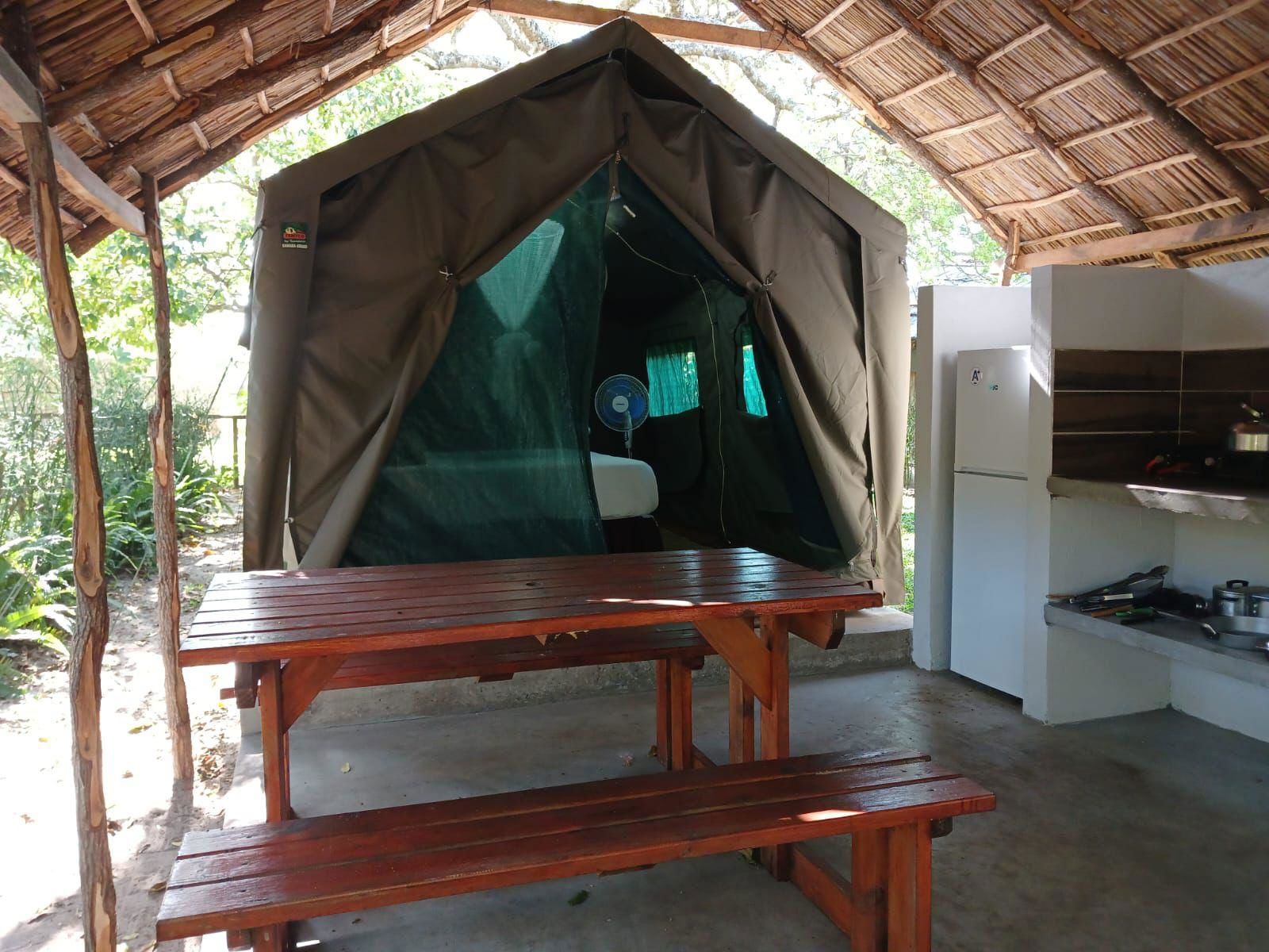 Safari Tent & En-suite Bathroom 4