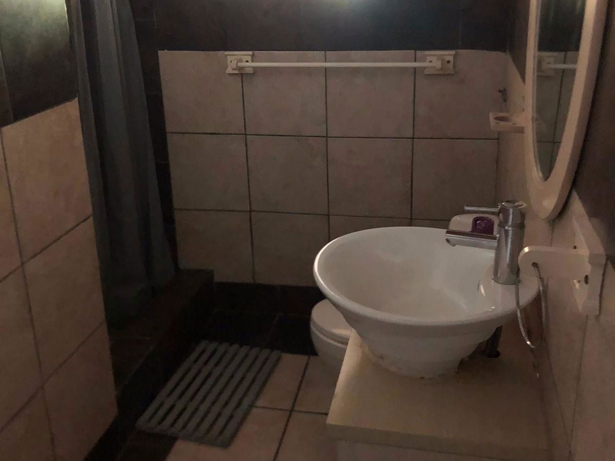 Self-Catering Chalet 2 3