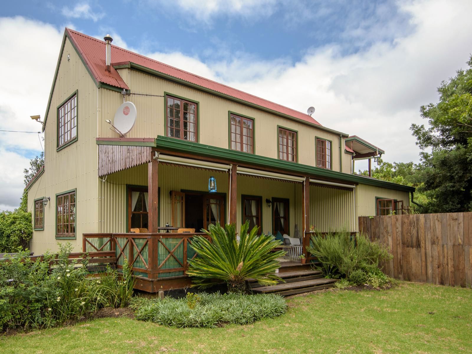 SUPERIOR Fully Equipped S/C House