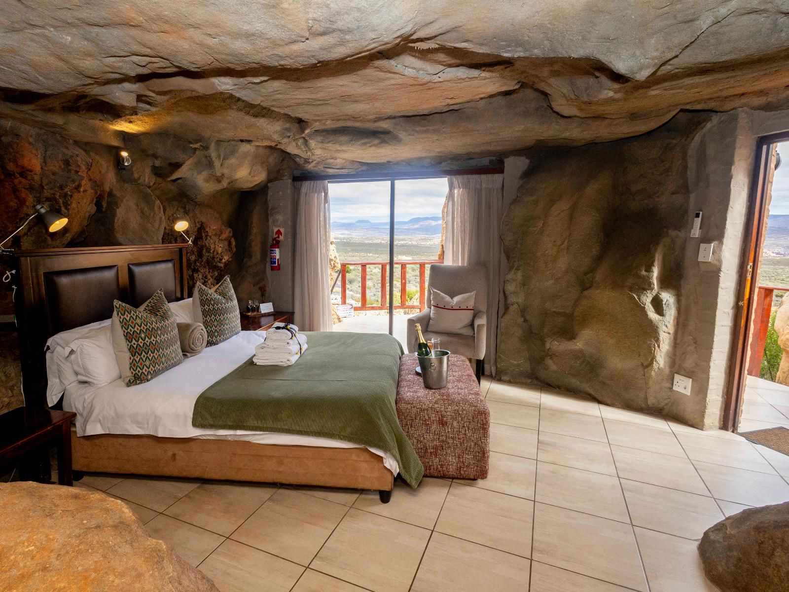 Honeymoon Cave Suite