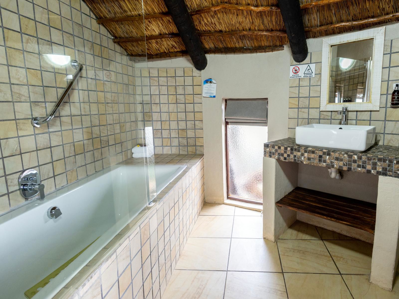Hut Suite 2 2