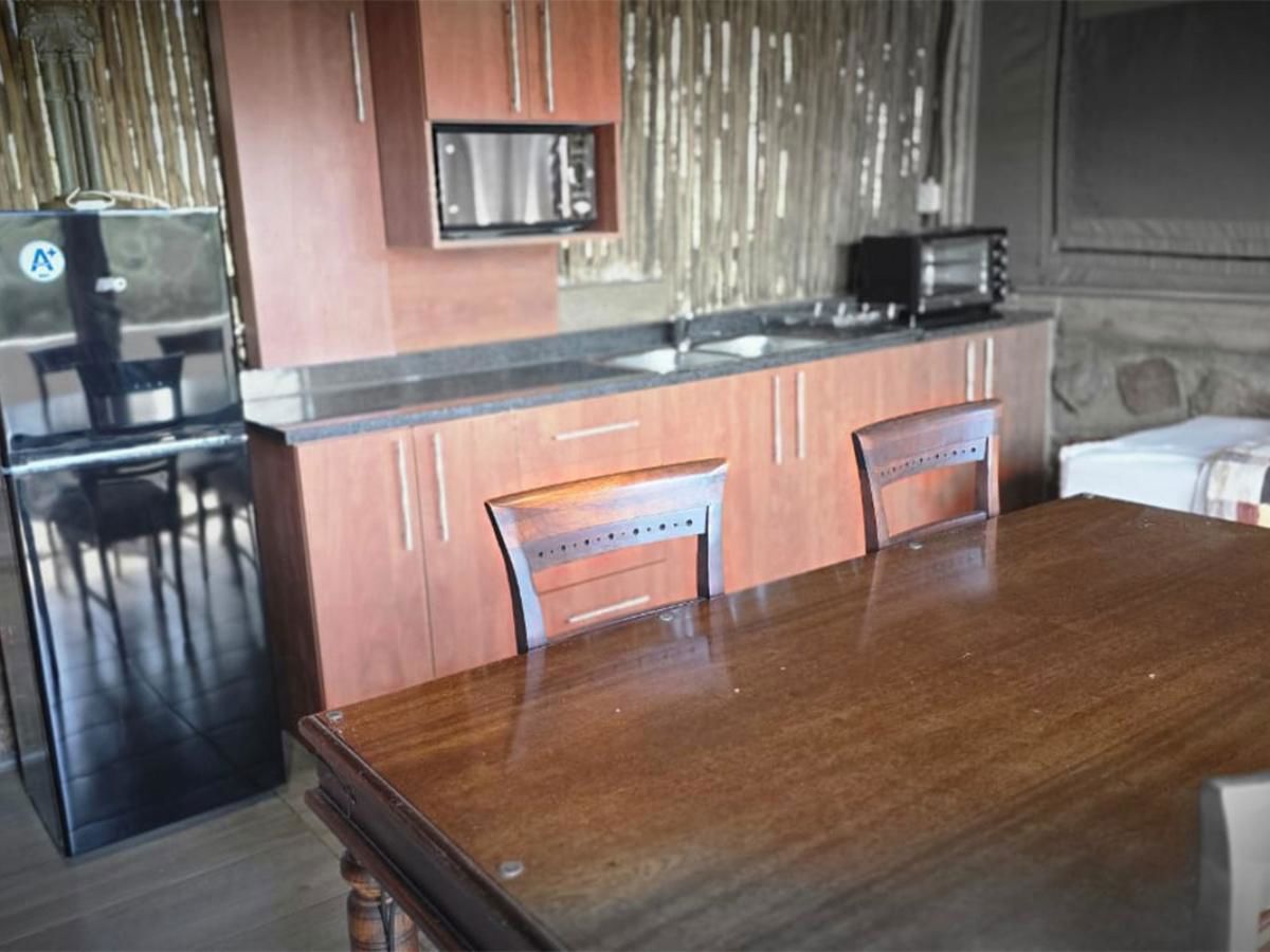 African Bush Chalet 5 4