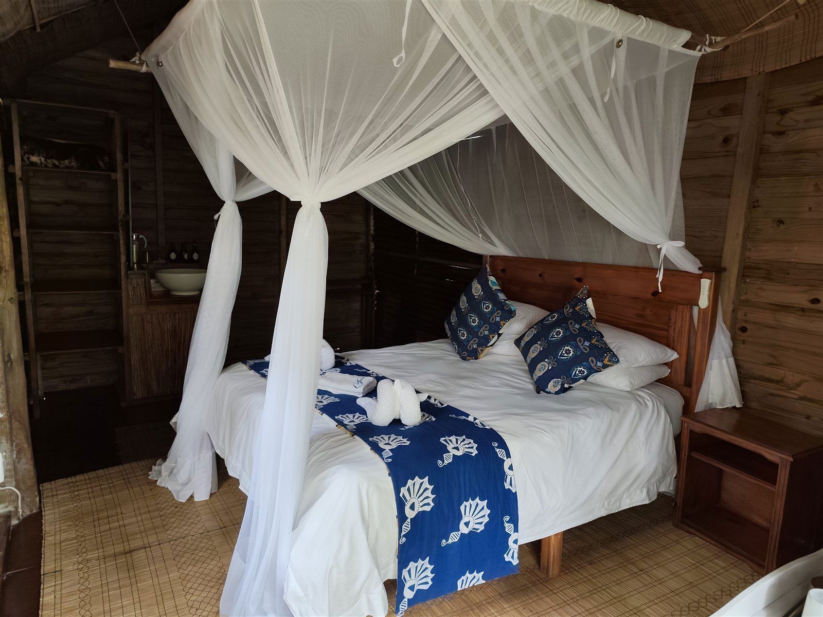 Hippo Cabin 2
