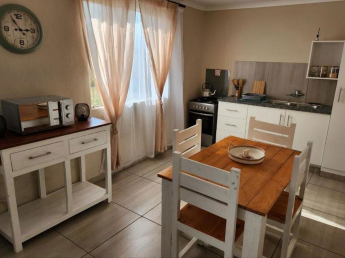 Firefinch Cottage 3