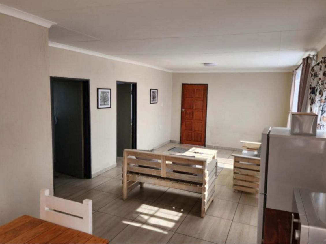 Firefinch Cottage 2