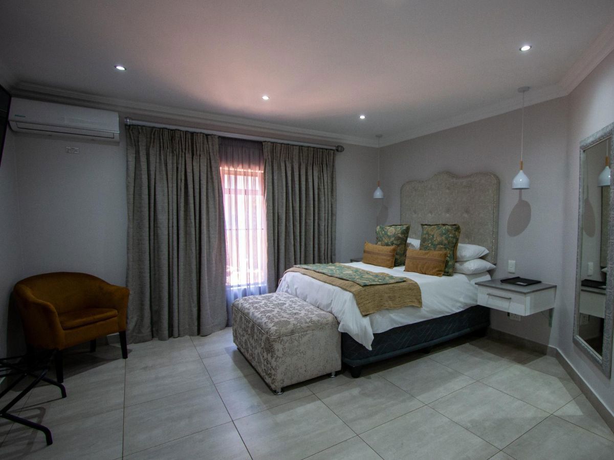 Luxury Queen Suite 3