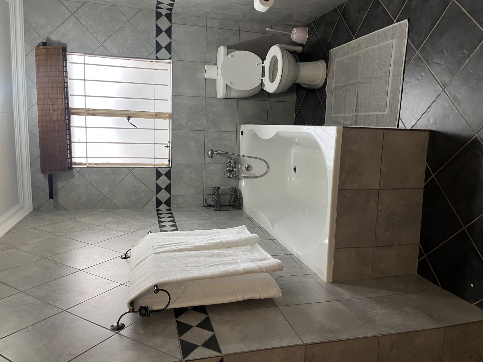 Double Room with an interleading bathroom