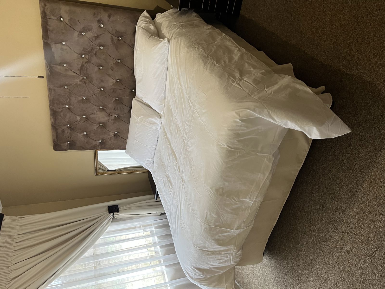 Double Room with an interleading bathroom 2